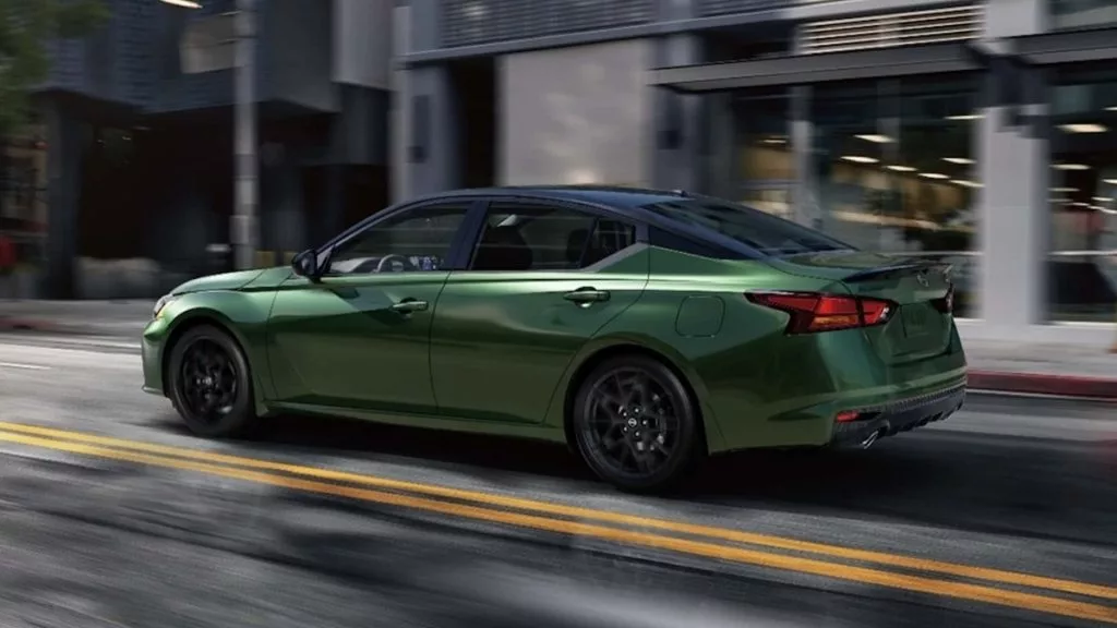 نیسان آلتیما ۲۰۲۶ با افزایش قیمت و کاهش تیپ‌ها به بازار آمد